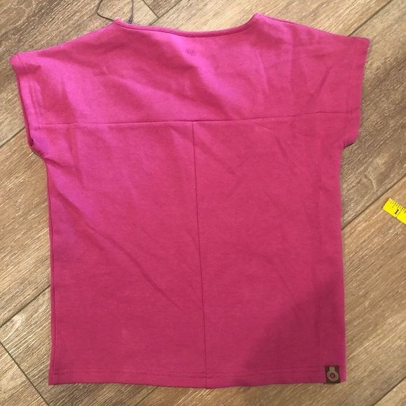 Tshirt Top - Picture 2 of 5